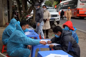 Chốt kiểm soát dịch Covid-19 Ngã Ba liên ngành, xã Sơn Bình, huyện Tam Đường. Ảnh Báo Lai Châu.