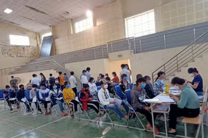 Đảm bảo các an toàn phòng chống dịch trong đợt đón HSSV trở về trường và mới nhập trường.