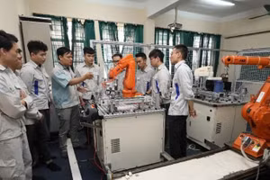 Theo chuyên gia, việc cô gọn chương trình ảnh hưởng đến chất lượng nguồn nhân lực. Ảnh minh hoạ.