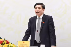 Tổng Thư ký Quốc hội, Chủ nhiệm Văn phòng Quốc hội Bùi Văn Cường.