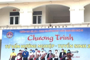 Chương trình tư vấn hướng nghiệp cho học sinh, sinh viên được tổ chức thường xuyên tại Nghệ An.