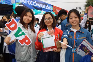 Sinh viên Trường Đại học Trưng Vương.