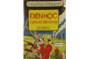 Cuốn sách 'Điện học cuốn hút đến tóe lửa' hút hồn mọi người bằng những thông tin thú vị xoay quanh dòng điện. Ảnh: Tấn Quyết.