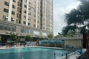 Bể bơi IEC Residences nằm giữa toà CT2 và CT3 có địa chỉ tại xã Tứ Hiệp, huyện Thanh Trì, Hà Nội.