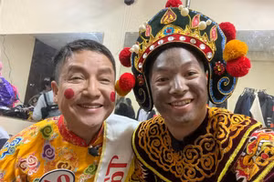 Thái Dương (phải) là một trong những 'nhân tố mới' của Táo Quân 2 năm gần đây.