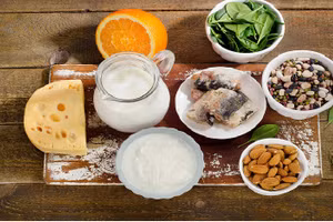 Người dân cần hạn chế ăn thực phẩm chế biến sẵn; chọn loại thực phẩm có nguồn gốc rõ ràng, có tem đảm bảo chất lượng. Ảnh minh họa 