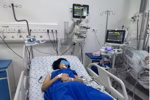 Bệnh viện Nhi đồng thành phố đã tiếp nhận 2 ca nhập viện do tự tử. Ảnh: BVCC.