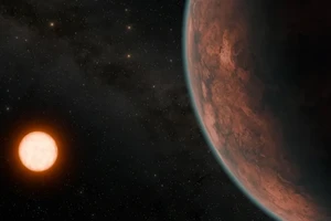 Gliese 12b và ngôi sao mẹ màu đỏ.