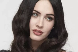 'Nữ thần gợi cảm' Megan Fox.