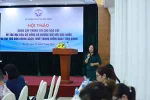 PGS.TS Trương Tuyết Mai tại hội thảo ngày 5/4. Ảnh: Đình Tuệ