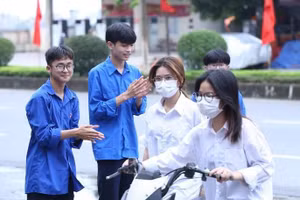 Thí sinh Bắc Ninh dự thi tốt nghiệp THPT 2022 điểm thi trường THPT Nguyễn Văn Cừ.