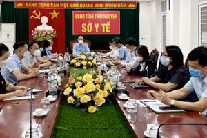 Sở Y tế Thái Nguyên họp bàn về công tác chuẩn bị tiêm vắc xin phòng Covid-19 cho trẻ từ 5 đến dưới 12 tuổi.