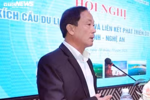 Ông Nguyễn Văn Dũng - Giám đốc Sở Du lịch tỉnh Bình Định vừa bị cảnh cáo, miễn nhiệm chức vụ vì đi đánh golf trong mùa dịch. Ảnh: VTC