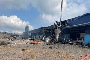 Vụ nổ lò hơi ở xưởng gỗ làm 6 người tử vong tại chỗ, nhiều người bị thương.