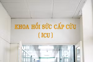 Bệnh nhân nam phải nhập viện lọc thận do vận động mạnh sau chạy marathon.