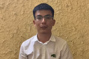 Nguyễn Đức Thịnh tại cơ quan công an.