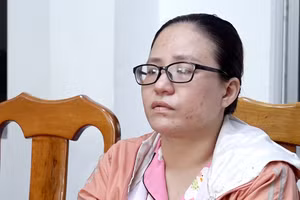 Trần Thị Ngọc Có tại cơ quan công an.