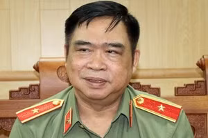 Thiếu tướng Đỗ Hữu Ca, nguyên Giám đốc Công an Hải Phòng bị Khai trừ khỏi Đảng.