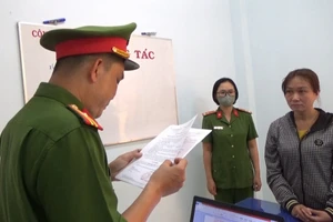 Cơ quan công an thi hành các biện pháp tố tụng đối với Huỳnh Ngọc Trầm.