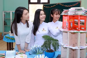 Học sinh Trường THPT Ngô Quyền, huyện đảo Phú Quý