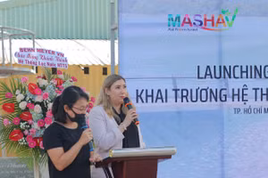 Bà Shirel Levi- Phó Đại sứ quán Israel tại Việt Nam phát biểu tại lễ khai trương Hệ thống lọc tuần hoàn thủy sản