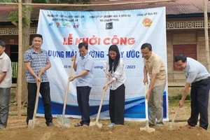 Khởi công xây dựng điểm trường bản Canh, Trường Tiểu học Nga My (huyện Tương Dương, Nghệ An).