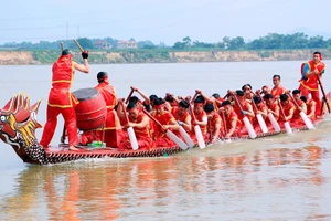 Lễ hội Bơi trải Tứ Yên, huyện Sông Lô, tỉnh Vĩnh Phúc. Ảnh: INT.