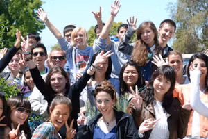 Việc học tập ở một quốc gia khác mang đến nhiều hoạt động và sở thích mới. Ảnh minh họa Internet.