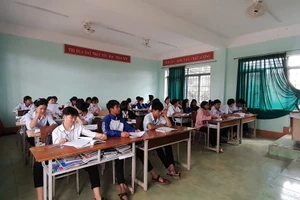 Tiết học của cô trò Trường PTDTNT THCS & THPT N’ Đăk G’Long (Đăk G’Long, Đắk Nông). Ảnh: NVCC