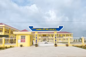 Trường Tiểu học Phú Mỹ C (huyện Mỹ Tú, Sóc Trăng) sẵn sàng cho năm học 2023 - 2024.