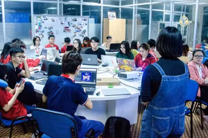 Tăng cường cơ hội trao đổi, học hỏi kinh nghiệm giúp sinh viên mở rộng hiểu biết và mối quan hệ. Ảnh: NVCC