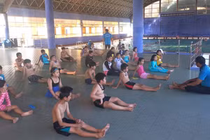 Khóa học bơi dành cho học sinh Trường Tiểu học Lý Thường Kiệt.