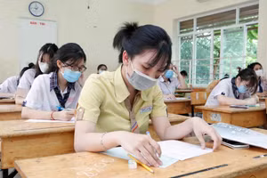 Thí sinh tham dự Kỳ thi tốt nghiệp THPT năm 2023. Ảnh: INT