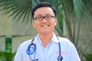 Huỳnh Hoàng Huy, thủ khoa tốt nghiệp Trường Đại học Y Dược TP HCM năm 2023. Ảnh: NVCC