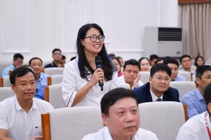 GS.TS Phạm Thị Huyền, Trưởng bộ môn Marketting, Trường Đại học Kinh tế Quốc dân phát biểu. Ảnh: Thế Đại