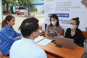 Sinh viên tham gia Ngày hội việc làm năm 2023. 