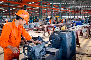 Chủ động nhận diện, phân tích các nguy cơ rủi ro để giảm tai nạn lao động và bệnh nghề nghiệp cho NLĐ. Ảnh minh họa