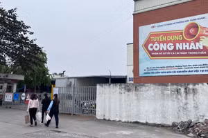 Nhiều doanh nghiệp gặp khó khăn trong tuyển dụng lao động. Ảnh: Phạm Hiền