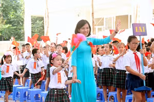 Cần thiết ban hành Luật Nhà giáo để tiếp thêm động lực cho giáo viên thêm yêu và gắn bó với nghề.