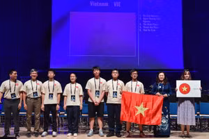 Đội tuyển Việt Nam đạt thành tích cao tại IOAA 2023. Ảnh: Sở GD&ĐT Hà Nội.