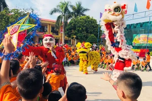 Truyện ngắn Trung thu không được khóc