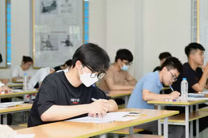 Thí sinh tham dự Kỳ thi đánh giá tư duy năm 2022 do ĐH Bách khoa Hà Nội tổ chức.