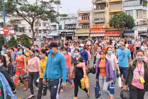 Nhiều công nhân Công ty PouYuen Việt Nam sẽ không được tiếp tục ký hợp đồng. Ảnh minh họa