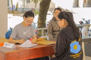 Trường THPT Phan Châu Trinh (Đà Nẵng) tiếp nhận hồ sơ trúng tuyển của học sinh lớp 10 năm học 2023 - 2024. 