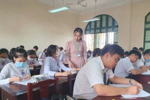 Giờ học của cô trò Trường THPT Nguyễn Đình Chiểu (TP Mỹ Tho, Tiền Giang).