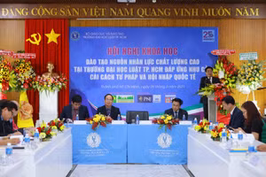 PGS.TS Trần Hoàng Hải - Quyền Hiệu trưởng Trường ĐH Luật TPHCM phát biểu khai mạc hội thảo.