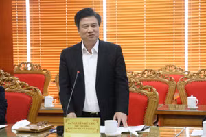 Thứ trưởng Nguyễn Hữu Độ phát biểu tại buổi làm việc.