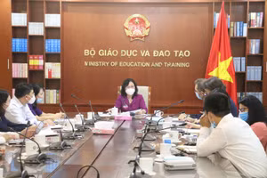 Thứ trưởng Ngô Thị Minh tại buổi làm việc.