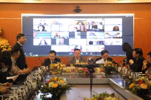 Toàn cảnh Diễn đàn “Đổi mới đào tạo báo chí, truyền thông trong kỷ nguyên số” tại Hà Nội.