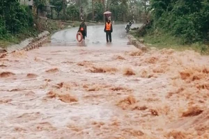 Mưa lũ đã làm chia cắt một số tuyến đường giao thông tại các huyện miền núi của tỉnh Quảng Trị (Ảnh TG)